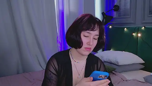 Snapshot of So_audrey chatting on 03.15.25 So audrey online show from 03.15.25