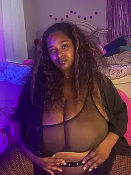 BigFineSelena online show from 06.12.26
