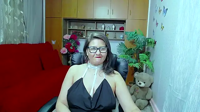 LucilleFenlys online show from 12.06.24