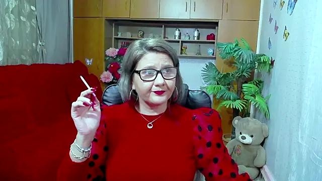 LucilleFenlys online show from 12.08.24