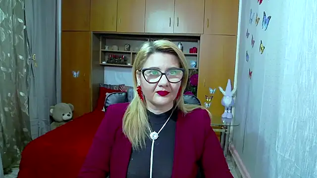 LucilleFenlys online show from 01.31.25