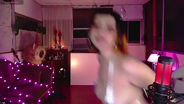 Snapshot of Aquamarinebubble chatting on 02.27.25 Aquamarinebubble online show from 02.27.25