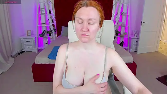 Kamilla Hot online show from 05.23.26