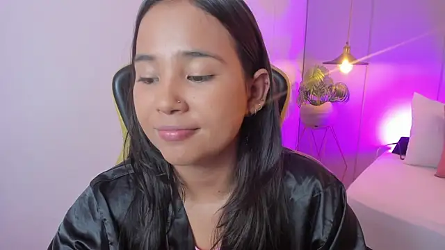 Snapshot of isabella_florez chatting on 06.03.26 isabella florez online show from 06.03.26