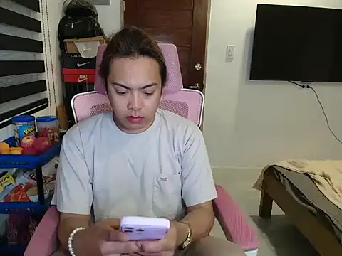 Snapshot of Your_PrettyGirlxxx chatting on 02.27.26 Your PrettyGirlxxx online show from 02.27.26