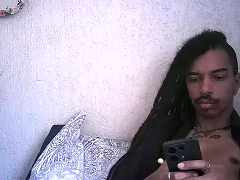 Snapshot of DarkSlim666 chatting on 01.18.26 DarkSlim666 online show from 01.18.26