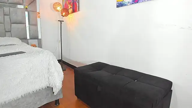 Candy And Andy  online show from 05.04.26