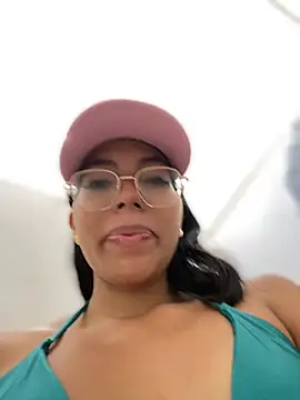 Snapshot of SheenaBrooke chatting on 02.10.26 SheenaBrooke online show from 02.10.26