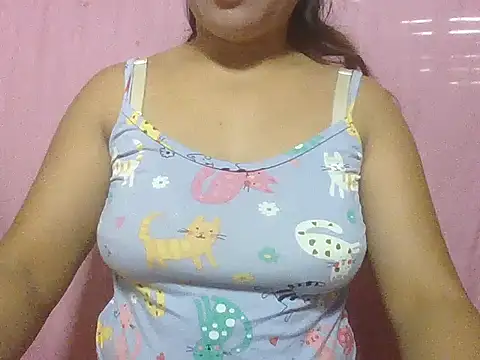 Snapshot of HungryPussypinayX chatting on 05.25.26 HungryPussypinayX online show from 05.25.26