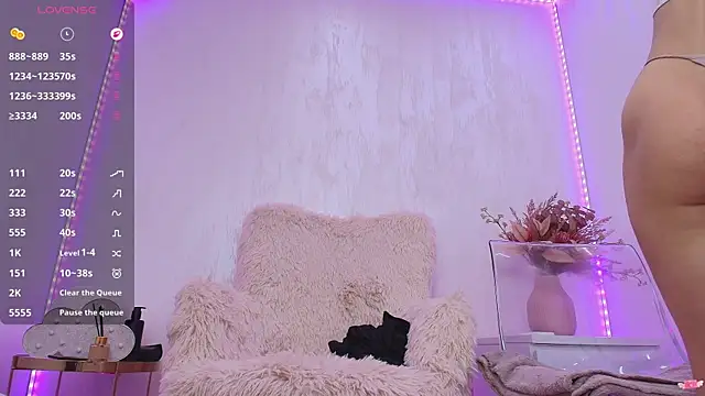 Anna Lewis online show from 04.25.26