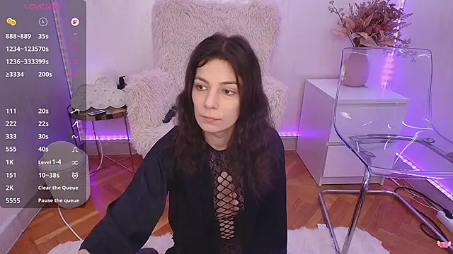 Anna Lewis online show from 05.04.26