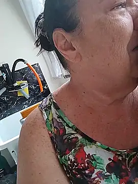 Snapshot of Yaya_Mineira chatting on 02.26.26 Yaya Mineira online show from 02.26.26