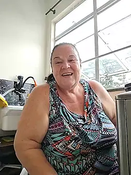 Snapshot of Yaya_Mineira chatting on 03.12.26 Yaya Mineira online show from 03.12.26