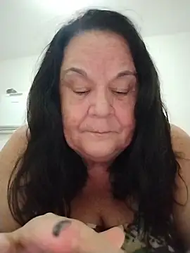 Snapshot of Yaya_Mineira chatting on 03.17.26 Yaya Mineira online show from 03.17.26