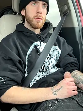 KcCumz19 online show from 01.05.26