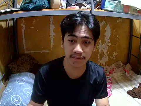 Snapshot of gaysucker6969 chatting on 11.15.25 gaysucker6969 online show from 11.15.25