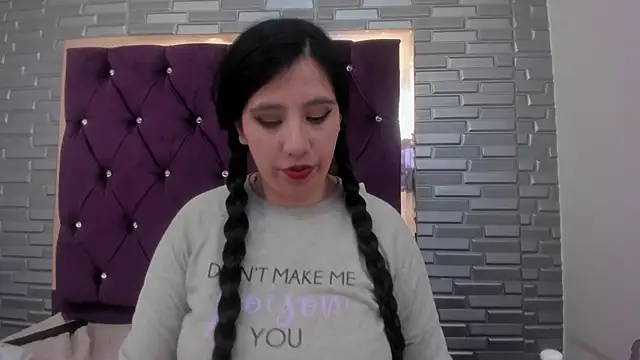 AntoneellaF online show from 01.16.25