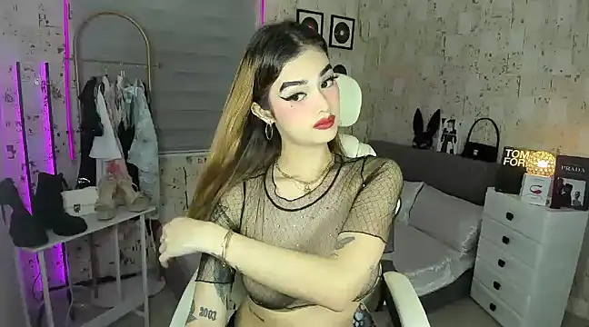 AlexandraMooree online show from 02.21.25