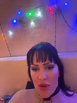 Lolaley2 online show from 01.24.25