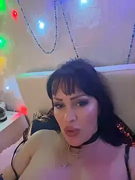 Lolaley2 online show from 01.26.25