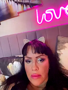 Lolaley2 online show from 11.05.25