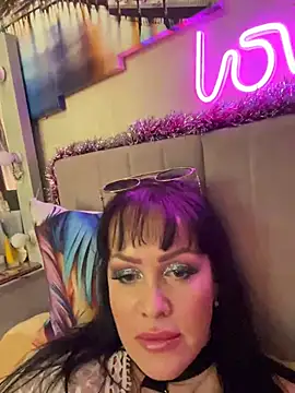 Lolaley2 online show from 01.19.26