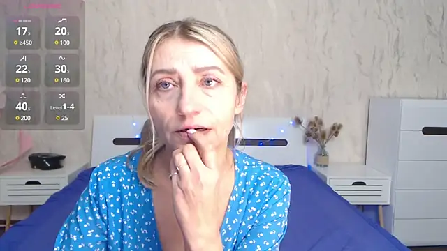 ZoeGrant online show from 03.05.25