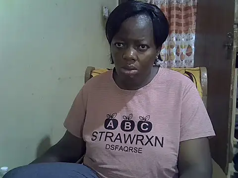 Snapshot of Ebonyceline chatting on 11.21.25 Ebonyceline online show from 11.21.25