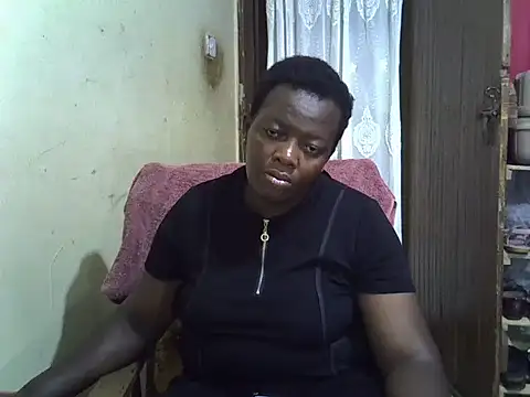 Snapshot of Ebonyceline chatting on 12.03.25 Ebonyceline online show from 12.03.25