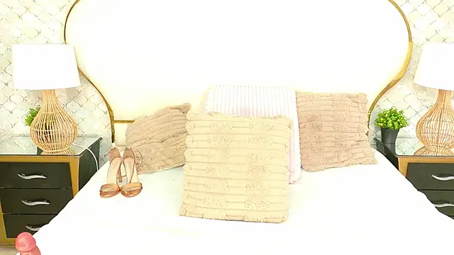 GianinaLewis online show from 02.06.26