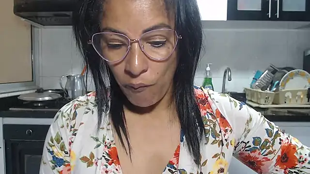kateleyagrey online show from 04.25.26