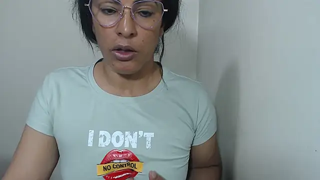 kateleyagrey online show from 06.11.26