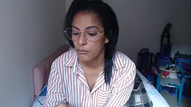 kateleyagrey online show from 08.04.26