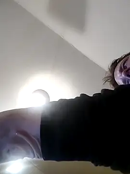 Snapshot of londonfuckwhore1 chatting on 12.22.24 londonfuckwhore1 online show from 12.22.24