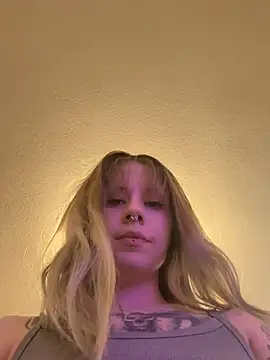 Snapshot of BiancaValentina chatting on 06.19.26 BiancaValentina online show from 06.19.26