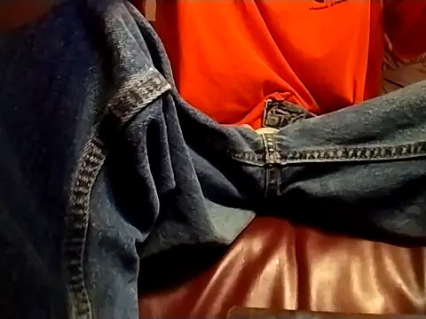 Snapshot of Yourtoy429 chatting on 10.01.25 Yourtoy429 online show from 10.01.25