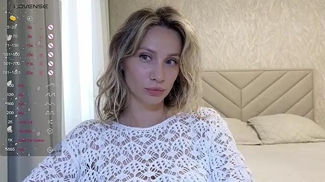 Alice Wonders online show from 06.11.26