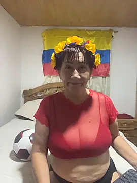 Snapshot of Savvanahh chatting on 06.19.26 Savvanahh online show from 06.19.26