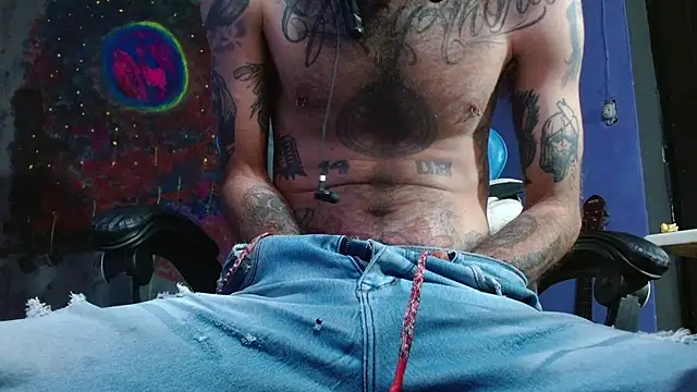 Snapshot of Tatted21xxx chatting on 01.29.25 Tatted21xxx online show from 01.29.25