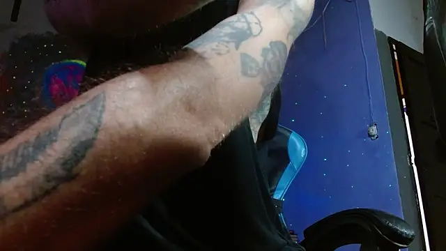 Snapshot of Tatted21xxx chatting on 02.04.25 Tatted21xxx online show from 02.04.25