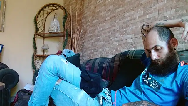 Snapshot of Tatted21xxx chatting on 03.14.25 Tatted21xxx online show from 03.14.25