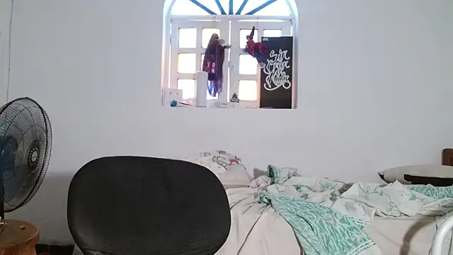 Snapshot of Tatted21xxx chatting on 10.15.25 Tatted21xxx online show from 10.15.25