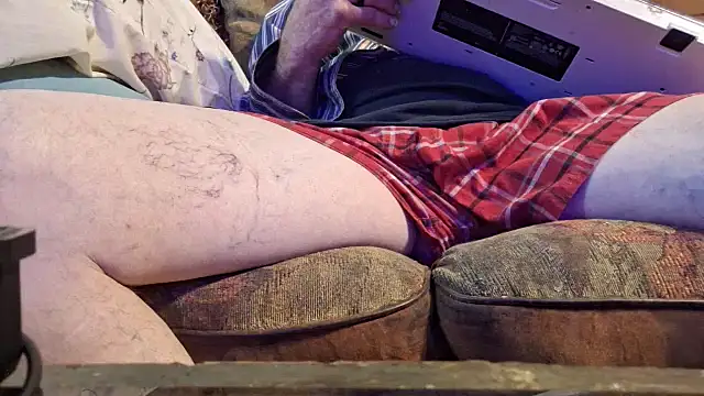 Snapshot of highstepper500 chatting on 10.22.25 highstepper500 online show from 10.22.25