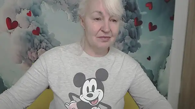 Snapshot of BlondyLeeBest chatting on 02.02.25 BlondyLeeBest online show from 02.02.25