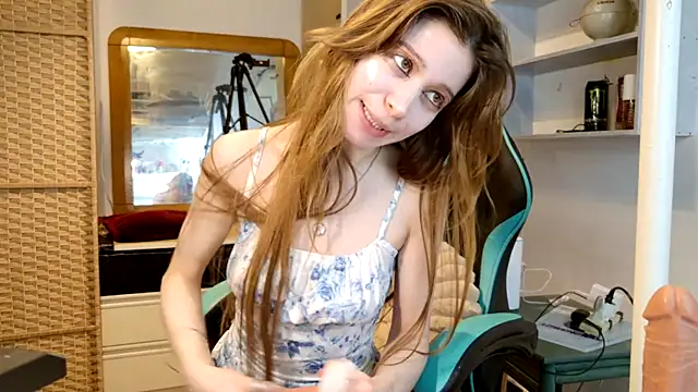 Miaelis online show from 04.24.26