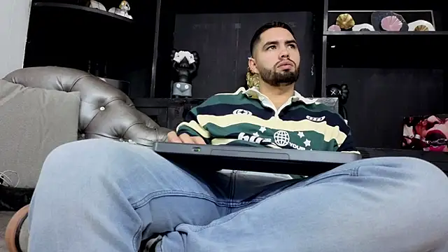 Snapshot of matteosantos chatting on 02.12.26 matteosantos online show from 02.12.26