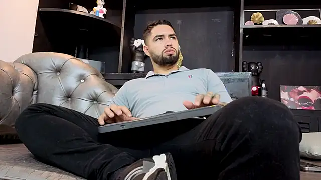 Snapshot of matteosantos chatting on 03.03.26 matteosantos online show from 03.03.26