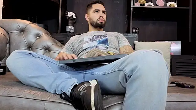 Snapshot of matteosantos chatting on 03.06.26 matteosantos online show from 03.06.26