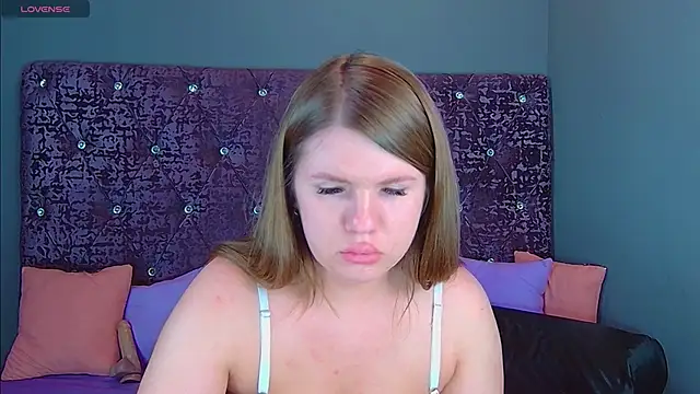 NoraBigAss online show from 01.04.25