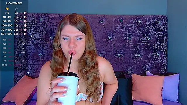 NoraBigAss online show from 02.11.25